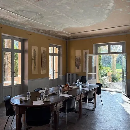 Villa Magdala-Chambre D'Hote 2 Bed & Breakfast 3*